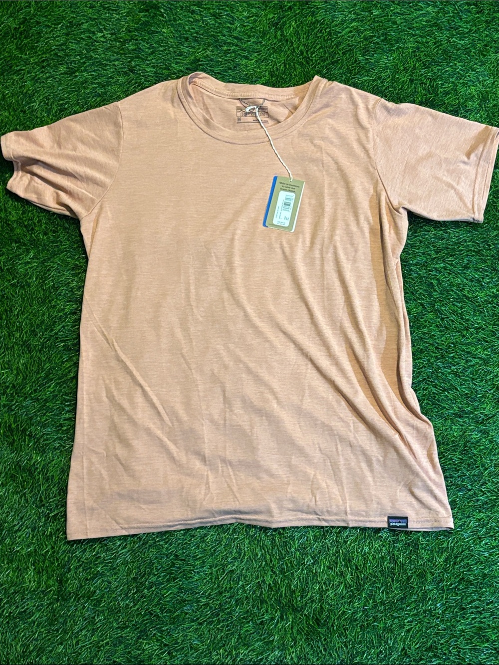 NWT Patagonia Short Sleeve Crew Tee in Light Tan Medium